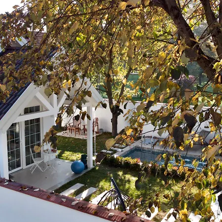 Nubu House *